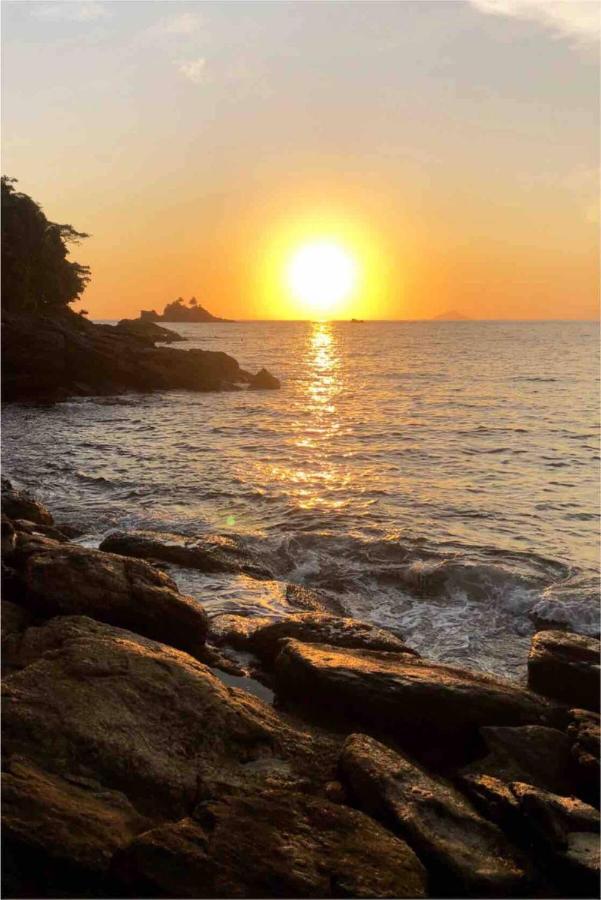 Casa-Sobrado Proximo A Balsa De Ilha Bela E Rodoviaria Hotel Sao Sebastiao  Buitenkant foto