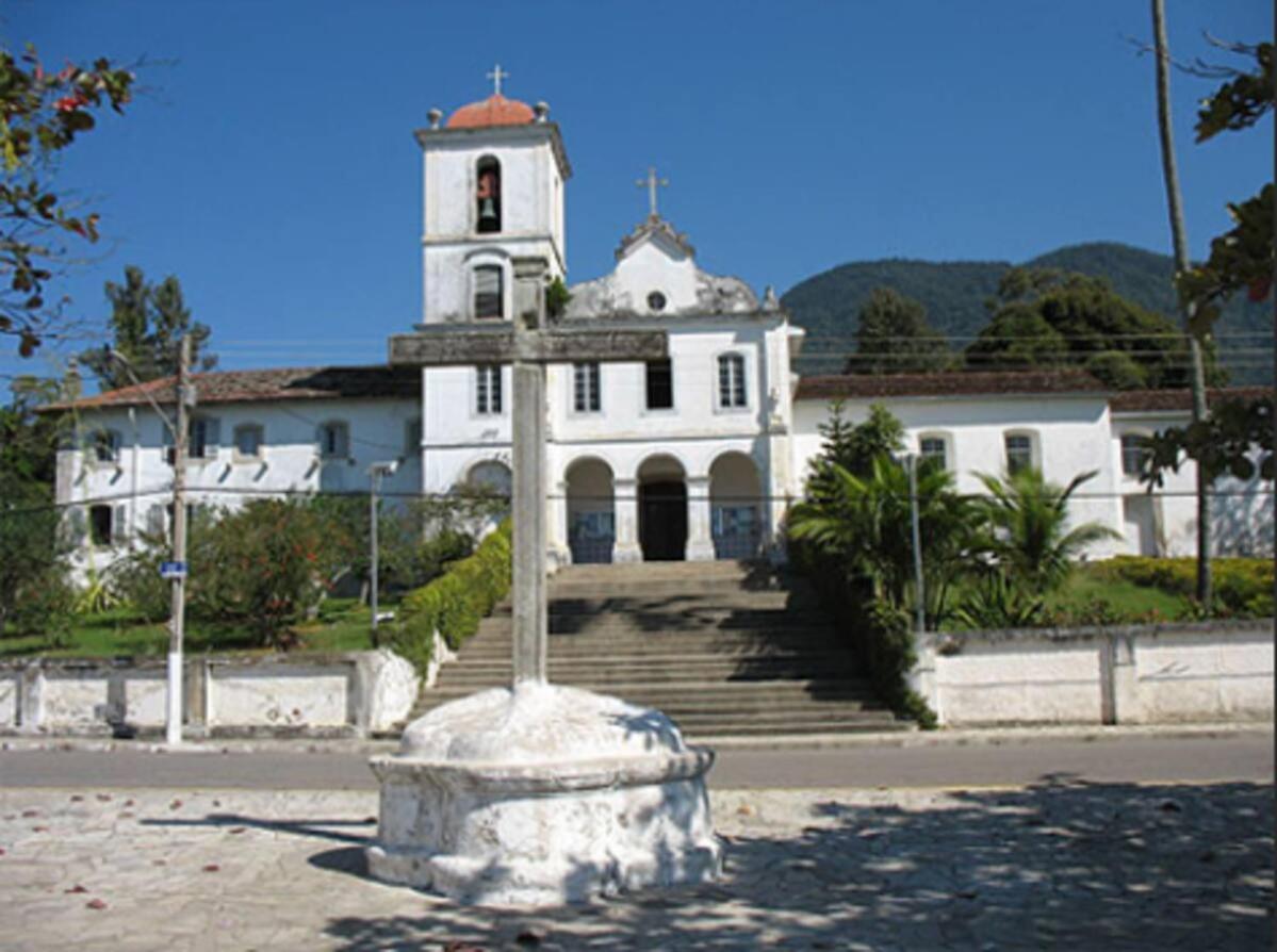 Casa-Sobrado Proximo A Balsa De Ilha Bela E Rodoviaria Hotel Sao Sebastiao  Buitenkant foto
